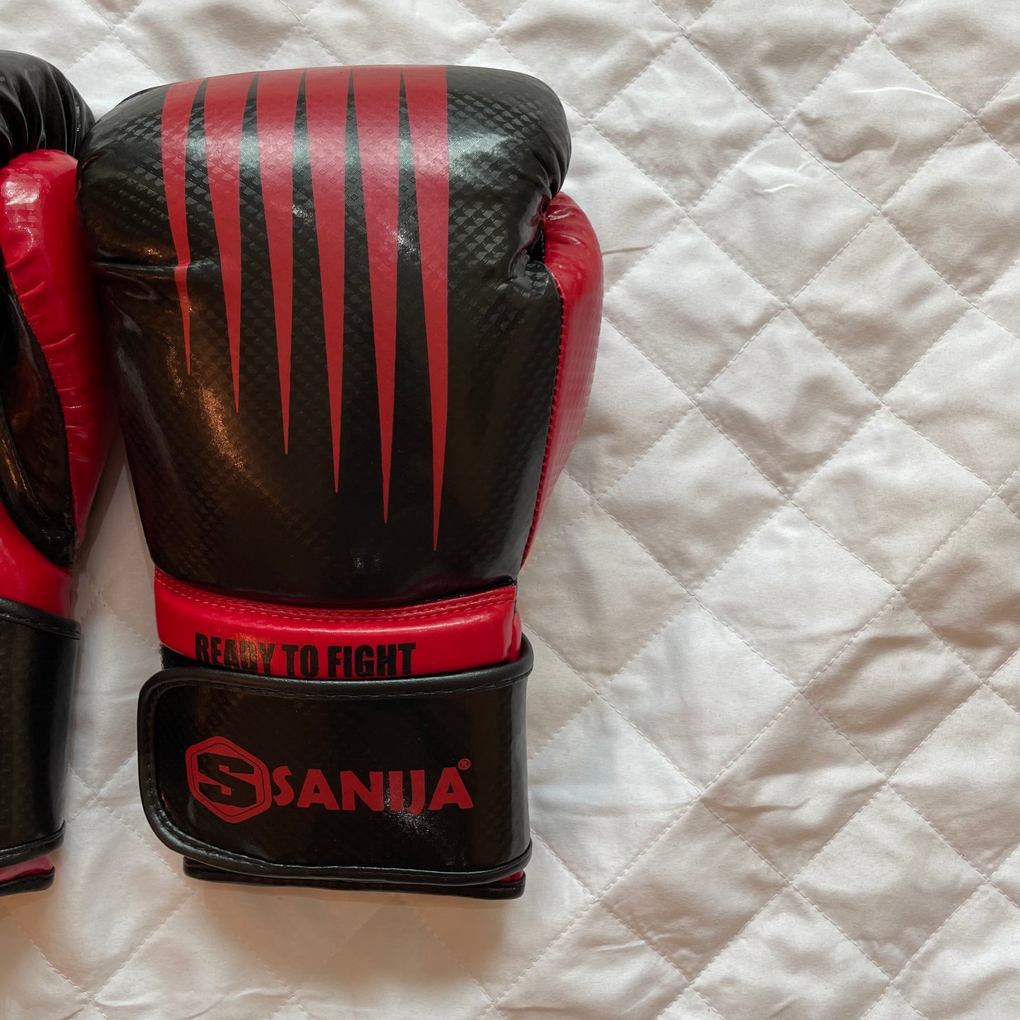 Sanija Rouge Gant de Boxe -ADRIFIT