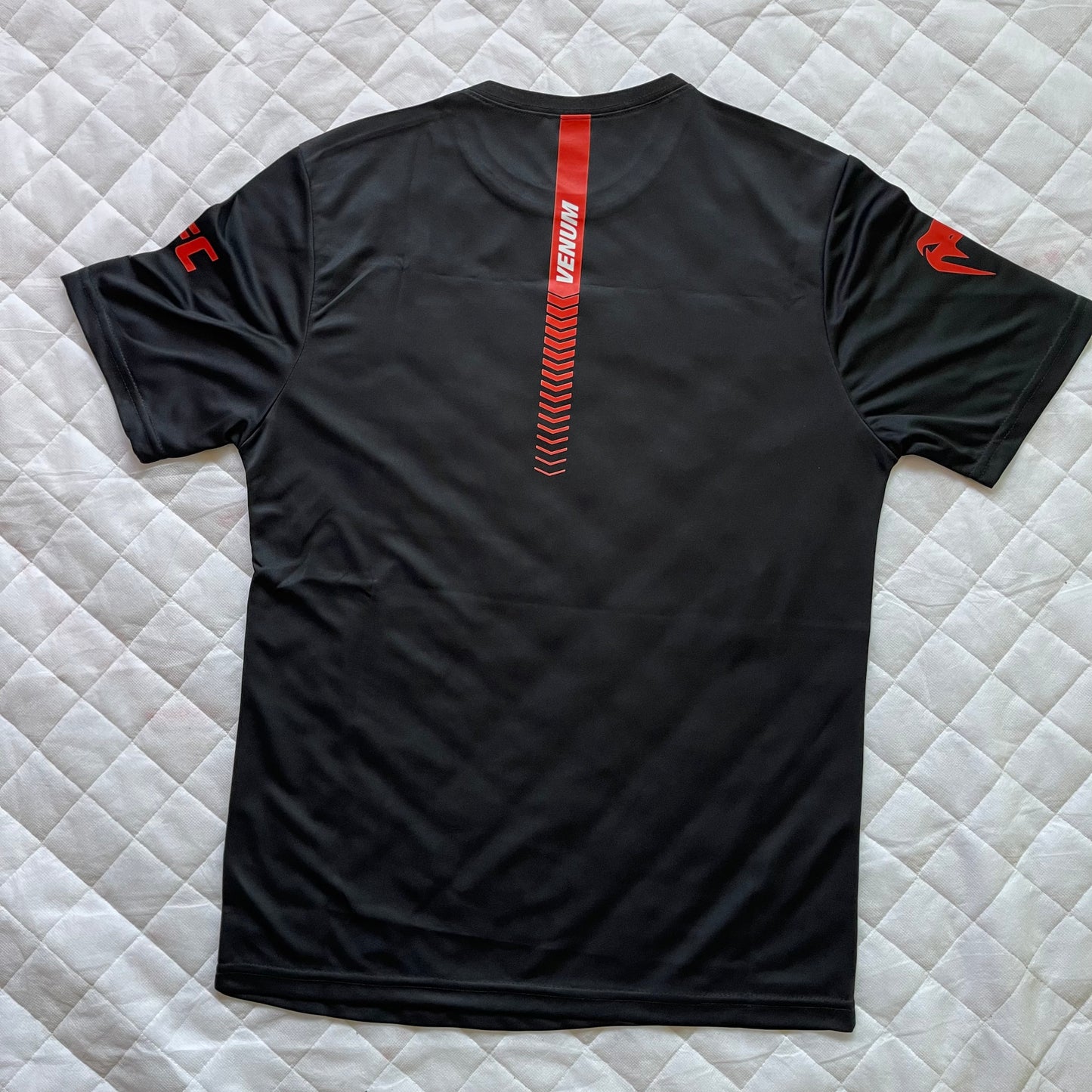 T-shirt Venum Rouge - ADRIFIT