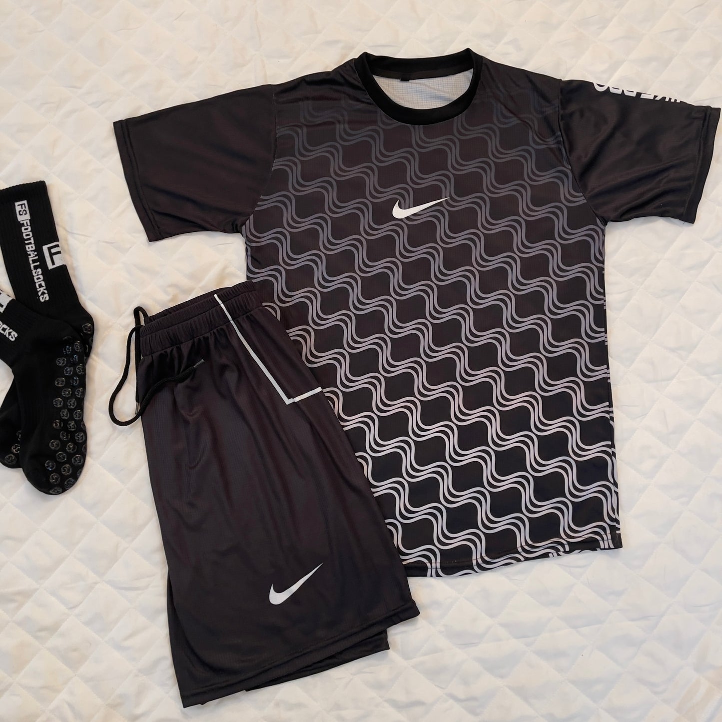 Pack Football Pro ( Ensemble Nlke + chaussettes en silicone )
