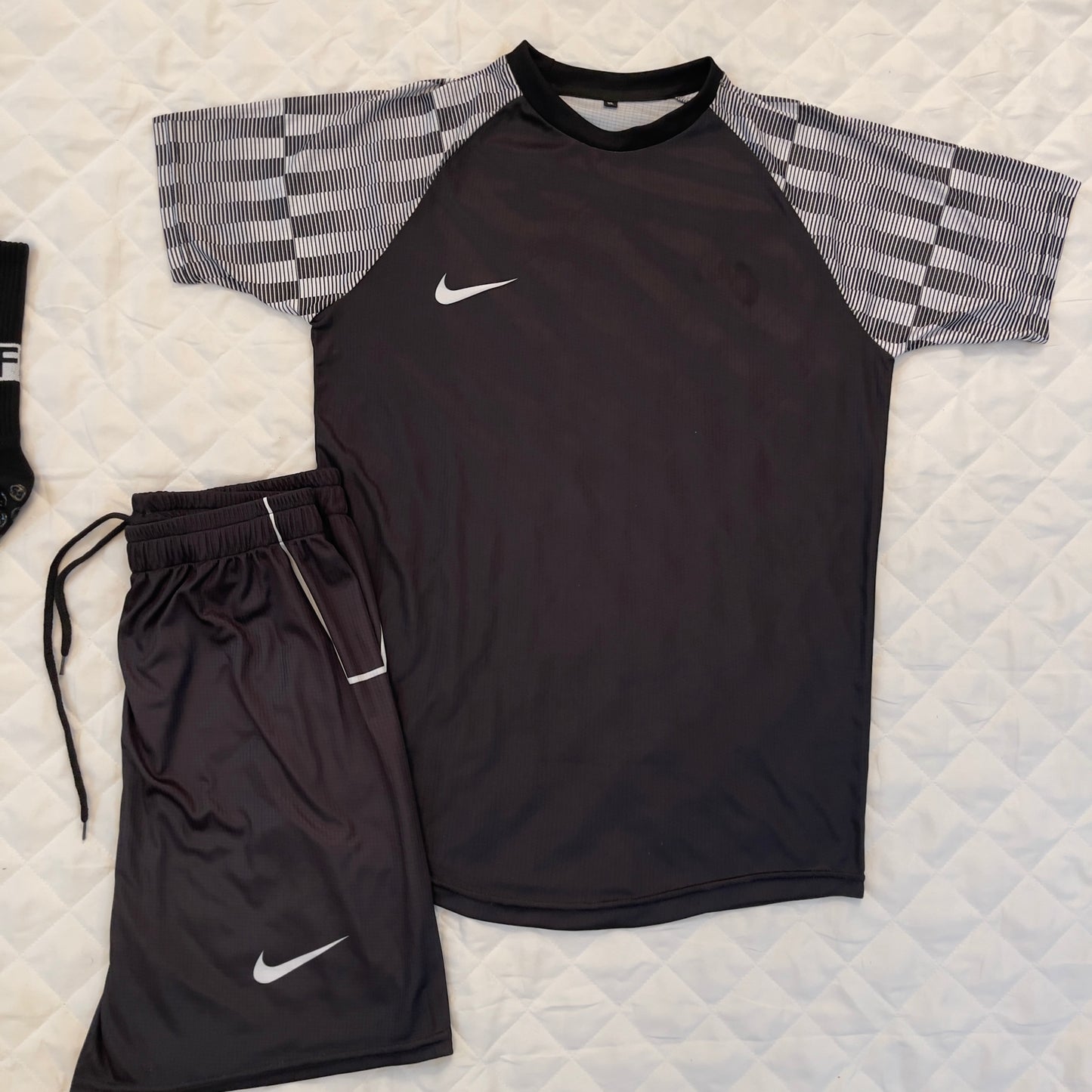 Pack Football Elite ( Ensemble Nlke + chaussettes en silicone )