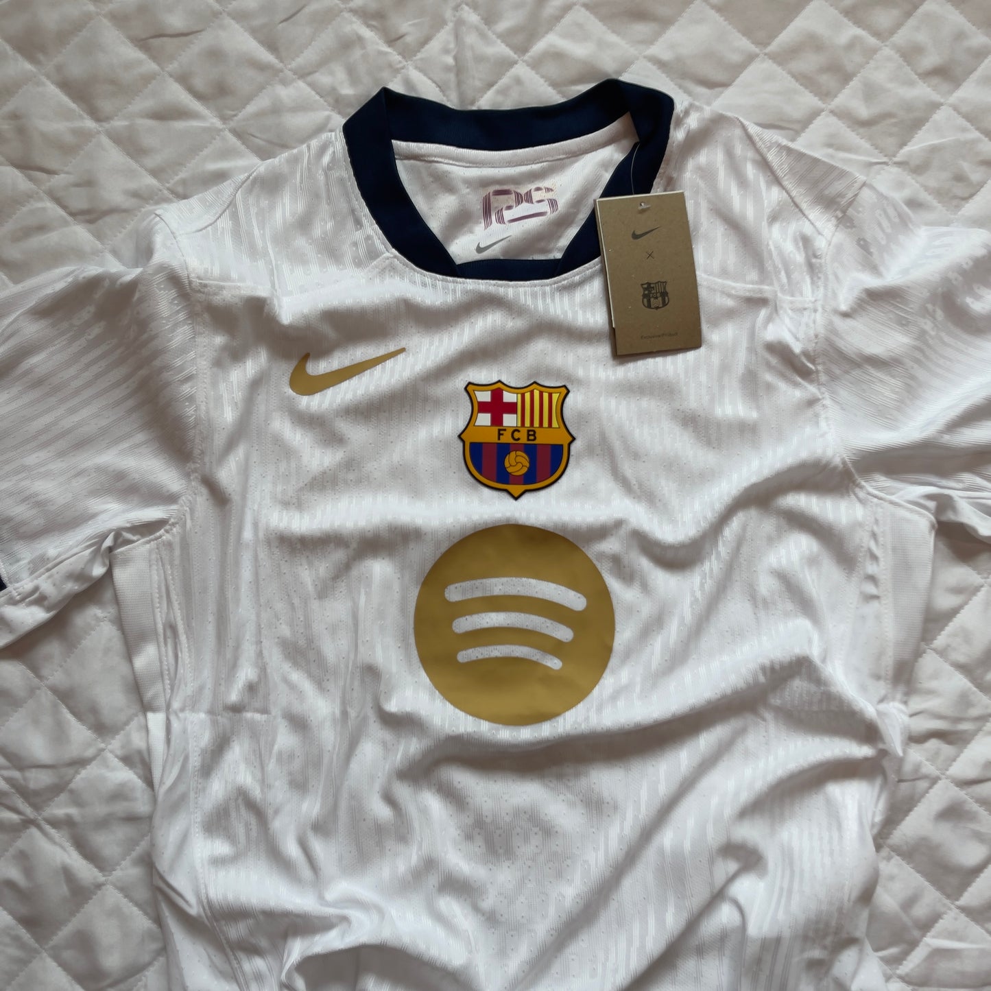 FC Barcelona Blanche Away Kit Jersey ( Premiere Qualitè )