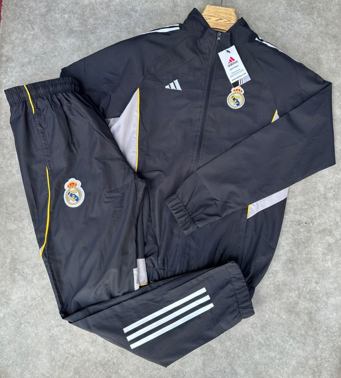 Ensemble Real Madrid ( Premiere Qualite )