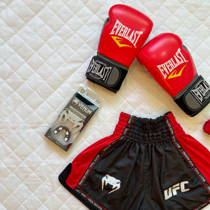 Pack de Boxe EverLast ( Gant Everlast + Short Venum + Protege Dent Venum + Bonde 4,5 )