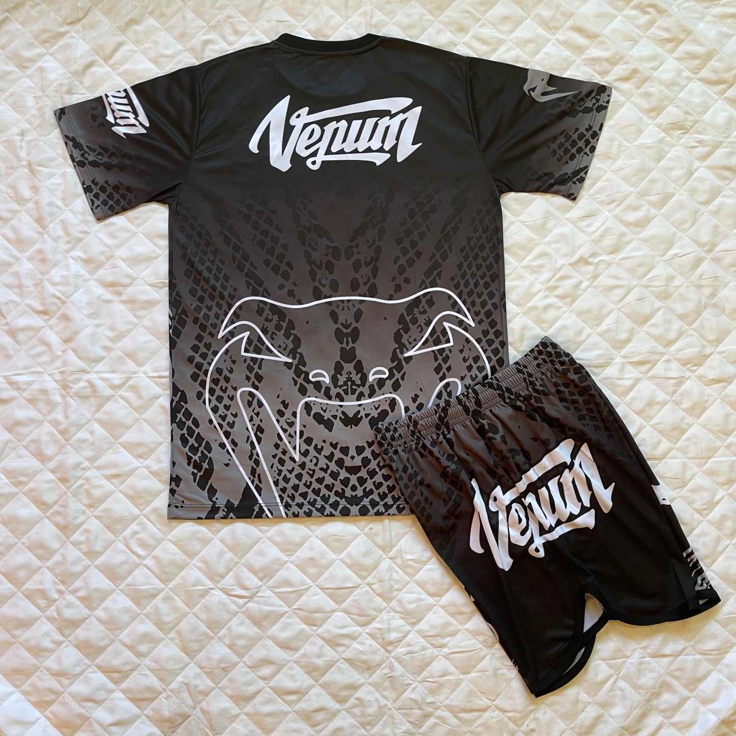 Ensemble Dragon x Venum ( Promotion )