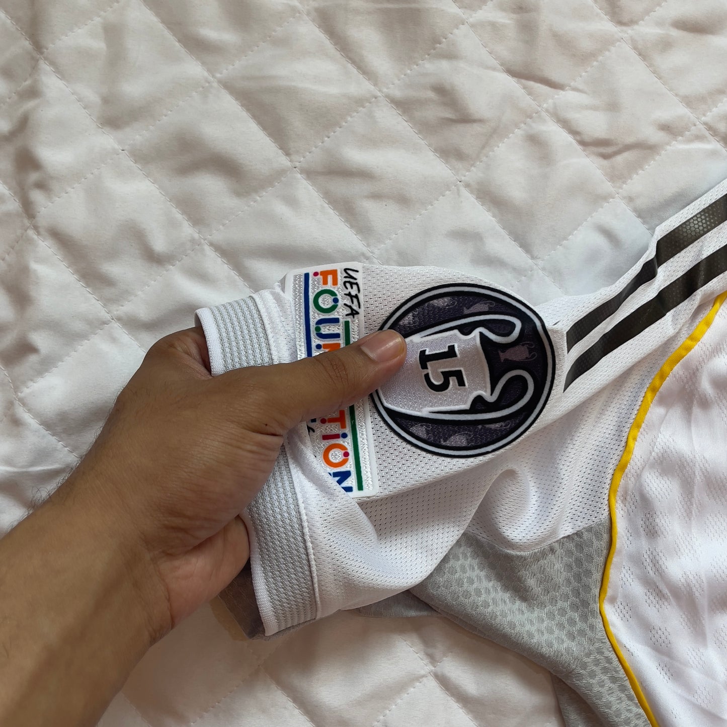 Real Madrid Blanche Home Kit Jersey ( Premiere Qualitè )