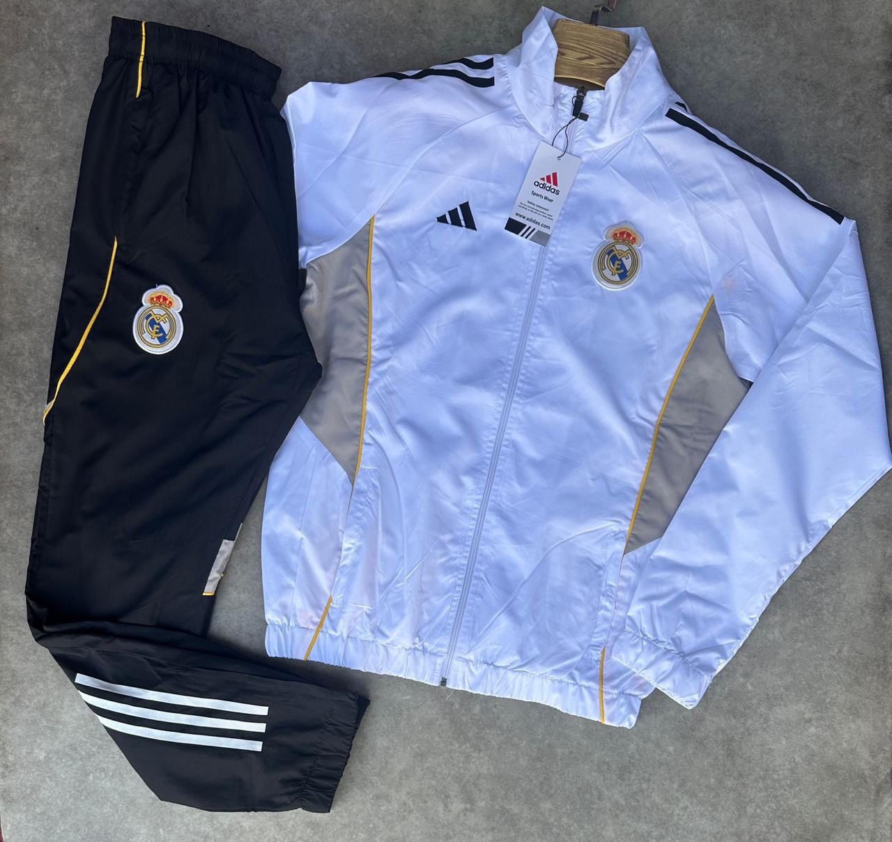 Ensemble Real Madrid ( Premiere Qualite )
